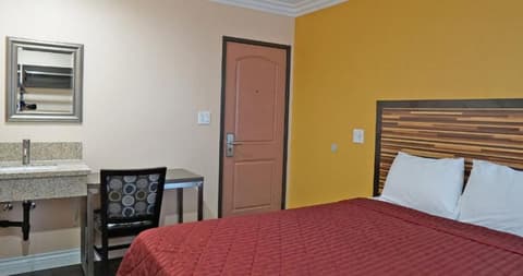 Holly Crest Hotel - Los Angeles, LAX Airport, Room