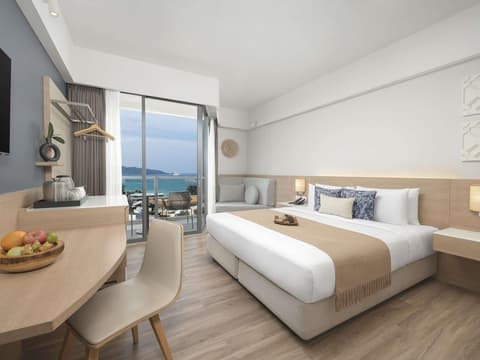 Andaman Beach Hotel Phuket - Handwritten Collection, Room