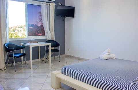 Cambria Hôtel, Room