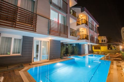 Elanis Suites, Pool
