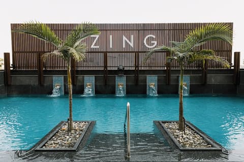 Hyatt Centric Soalteemode Kathmandu, Pool