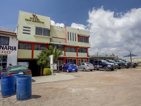 OYO Hotel San Agustin, Exterior