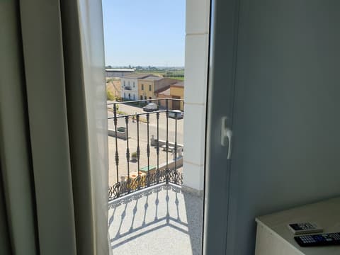 Mesón-Hostal La Cabaña, Balcony