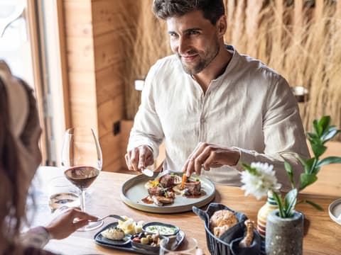 Falkensteiner Hotel Kronplatz - The Leading Hotels of the World, Dining