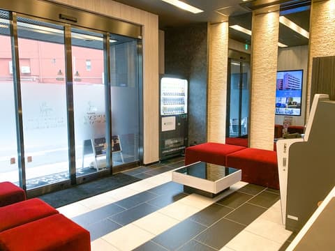 Hotel Livemax Chiba Chuo Ekimae, Lobby