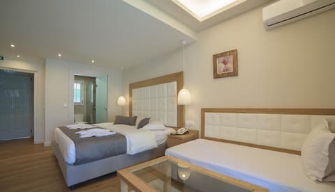 Akron Seascape Resort, Room