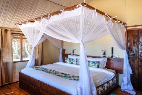 Saadani Safari Lodge - bush, river, beach, Room