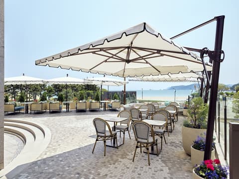 Grand Josun Busan, Lobby lounge