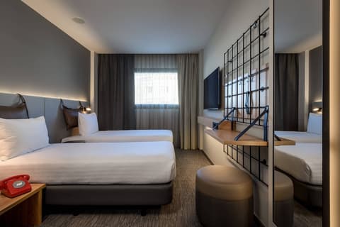 Moxy Lisbon City, Room