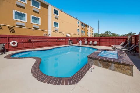 Best Western North Bryant Inn San Angelo, Outdoor pool