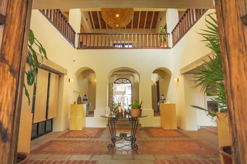 Casa Ritual, Lobby