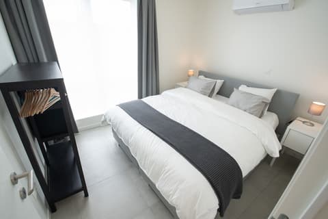 Studio Brussels Airport, Room