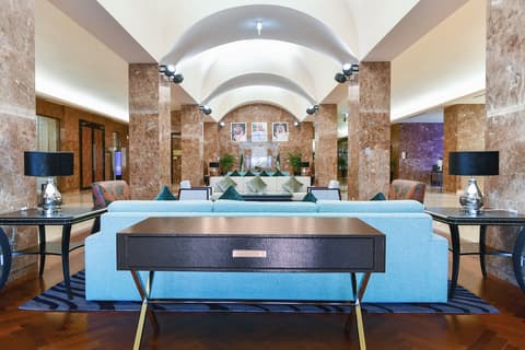 Grand Millennium Tabuk, Lobby