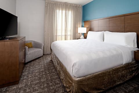 Staybridge Suites Long Beach Airport by IHG, Room