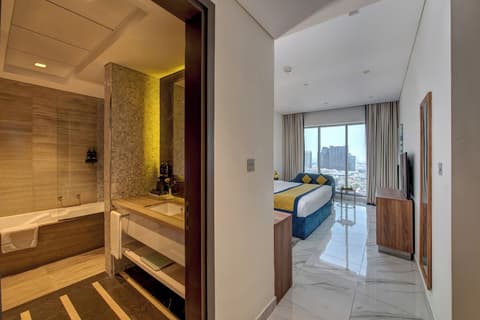 Suha Mina Rashid Hotel Apartments, Room