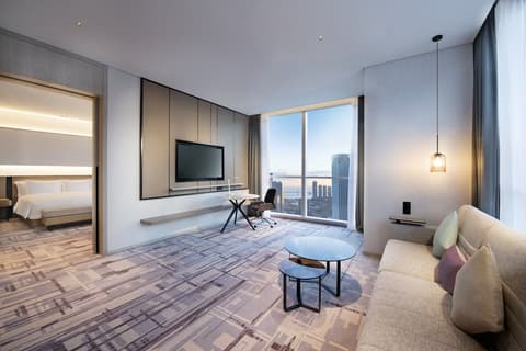 Crowne Plaza Dalian Xinghai by IHG, Room