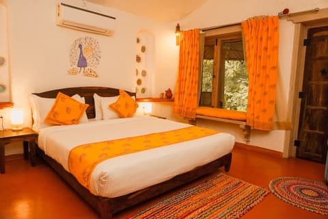 The Earth At Ranthambore, Room