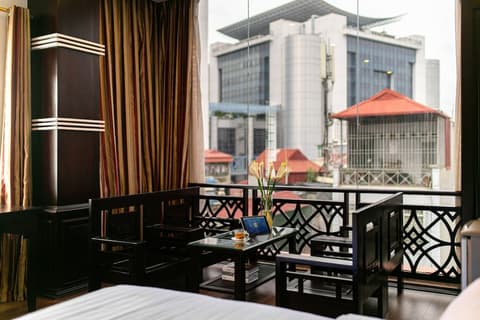 Duc Trong Hotel, City view