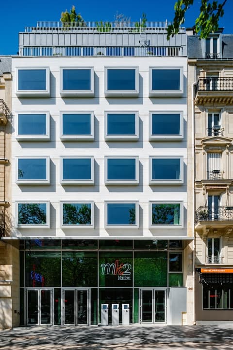 Hotel Paradiso, Exterior