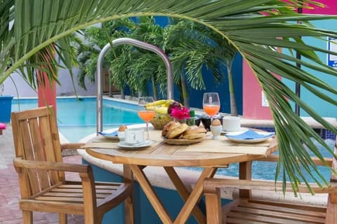 The Ritz Village Hotel, Breakfast meal