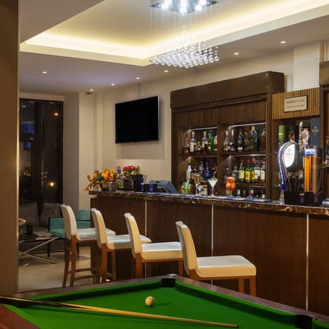Park Grand Heathrow, Bar (on property)