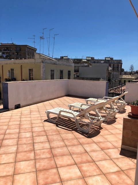 Populus, Terrace/patio