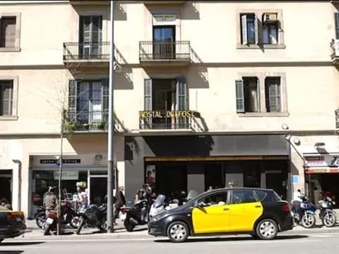 Hostal Delfos, Reception