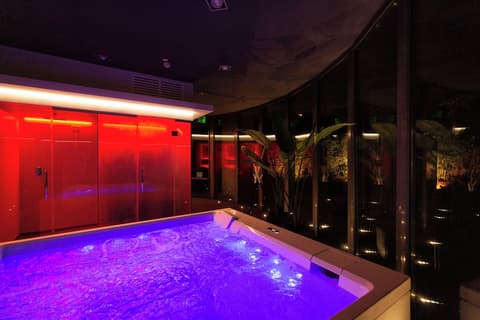 Zambala Luxury Apartments, Spa