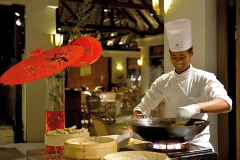 Paradis Beachcomber Golf Resort & Spa, Restaurant