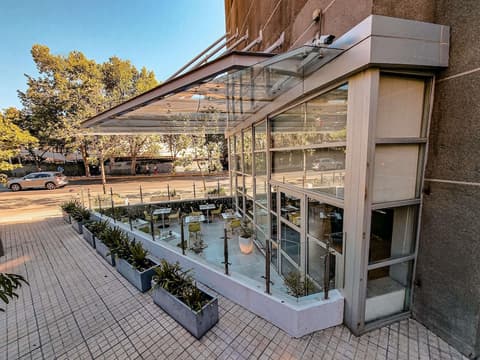 Hotel ibis Santiago Providencia, Miscellaneous