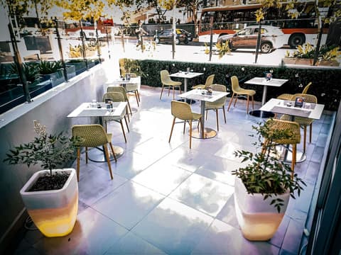 Hotel ibis Santiago Providencia, Miscellaneous