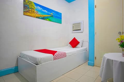 La Maria Pension And Tourist Inn Hotel, Room