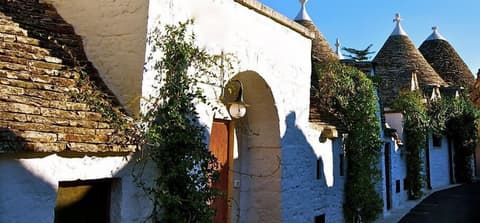 Trulli e Puglia, Interior entrance