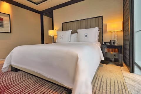 Regent Shanghai Pudong, Room