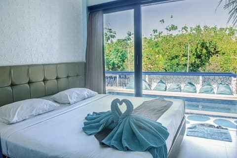 Bombora Surf Camp, Room