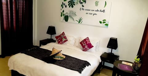 Ocean Vida Beach and Dive Resort, Room