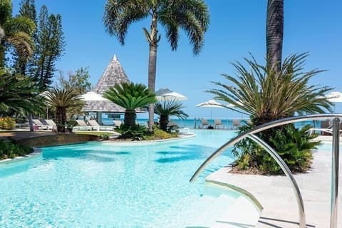Chateau Royal Beach Resort and Spa, Pool