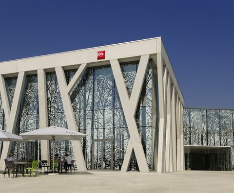 ibis Leuven Heverlee, Front of property