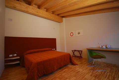 Stile Libero, Room