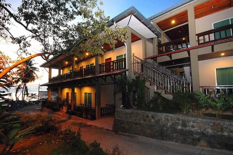 Tioman Dive Resort, Front of property