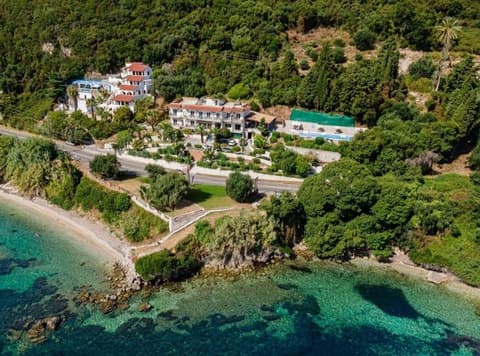 Aurora Beach Hotel, Exterior