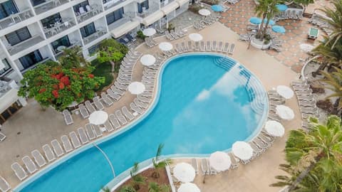 Ona Palm Beach, Pool