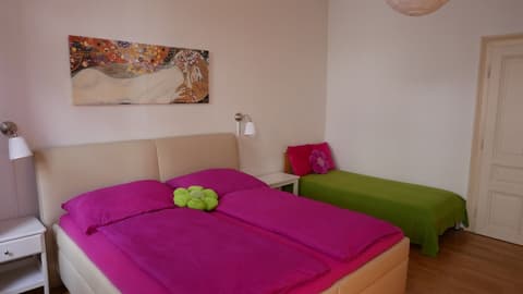 GoVienna Modern Apartment, Room