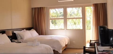 Happy Valley Hotel Ezulwini, Room