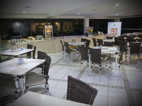 Cedro Hotel, Restaurant