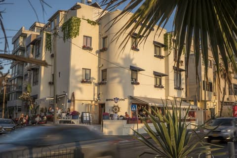 TLV 88 Sea Hotel, Front of property