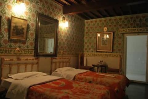 Hotel Bhairon Vilas, Room