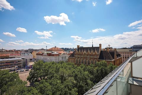 The Ritz-Carlton, Vienna, Room