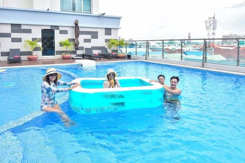 Dara Airport City Hotel & Spa, Pool