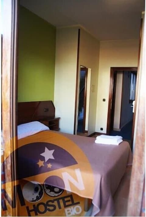 Moon Hostel Bio, Room